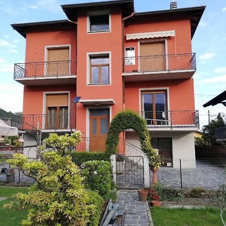 La Rosa Rossa Apartment Cambiasca Exterior photo